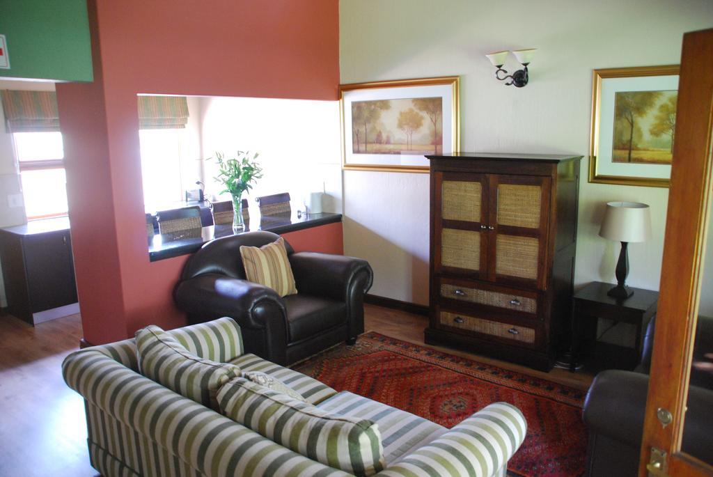 Sunninghill Guest Lodges Johannesburg Ngoại thất bức ảnh