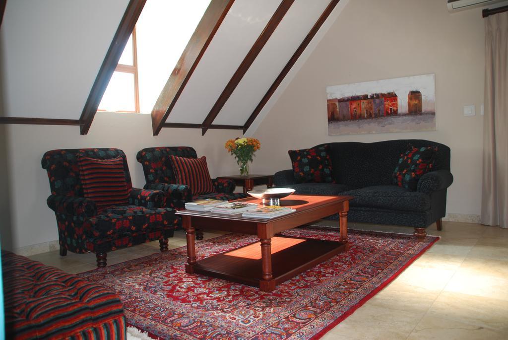 Sunninghill Guest Lodges Johannesburg Phòng bức ảnh