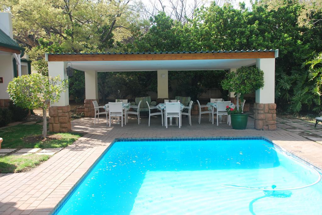 Sunninghill Guest Lodges Johannesburg Ngoại thất bức ảnh