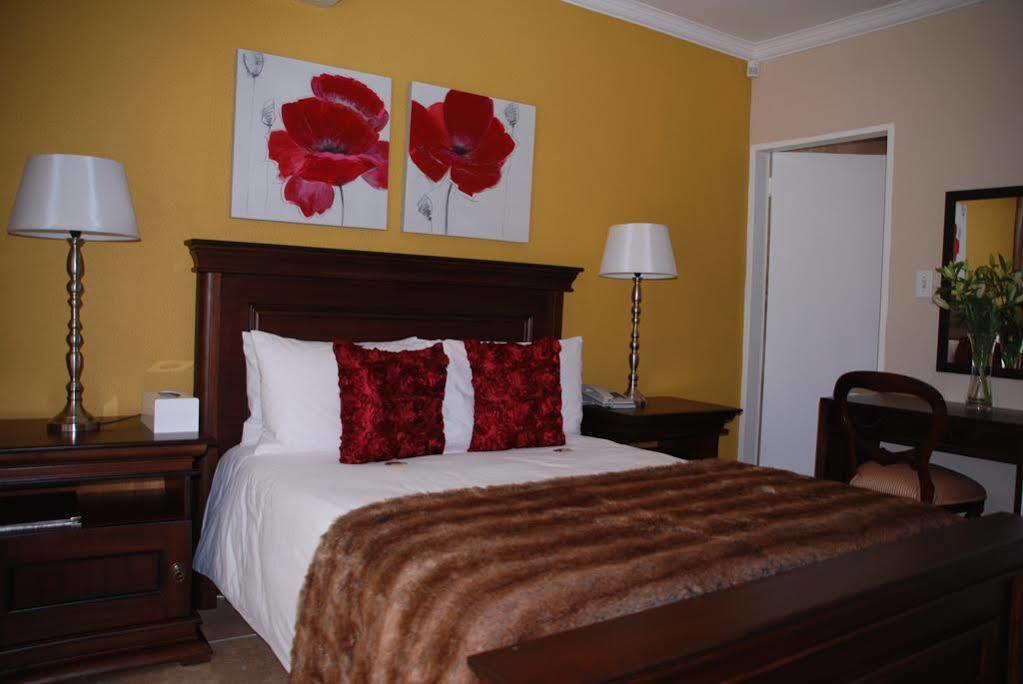 Sunninghill Guest Lodges Johannesburg Ngoại thất bức ảnh