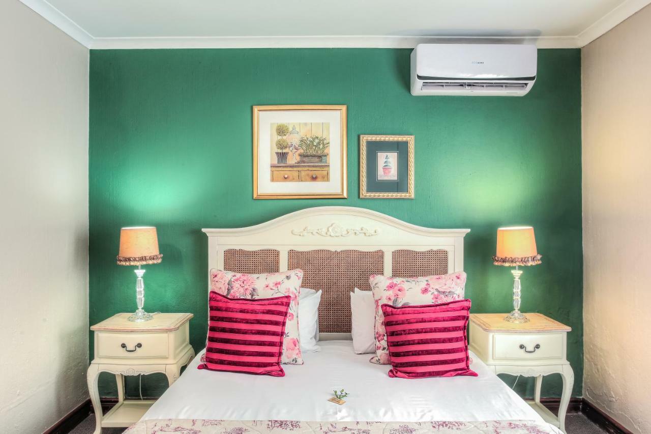 Sunninghill Guest Lodges Johannesburg Ngoại thất bức ảnh